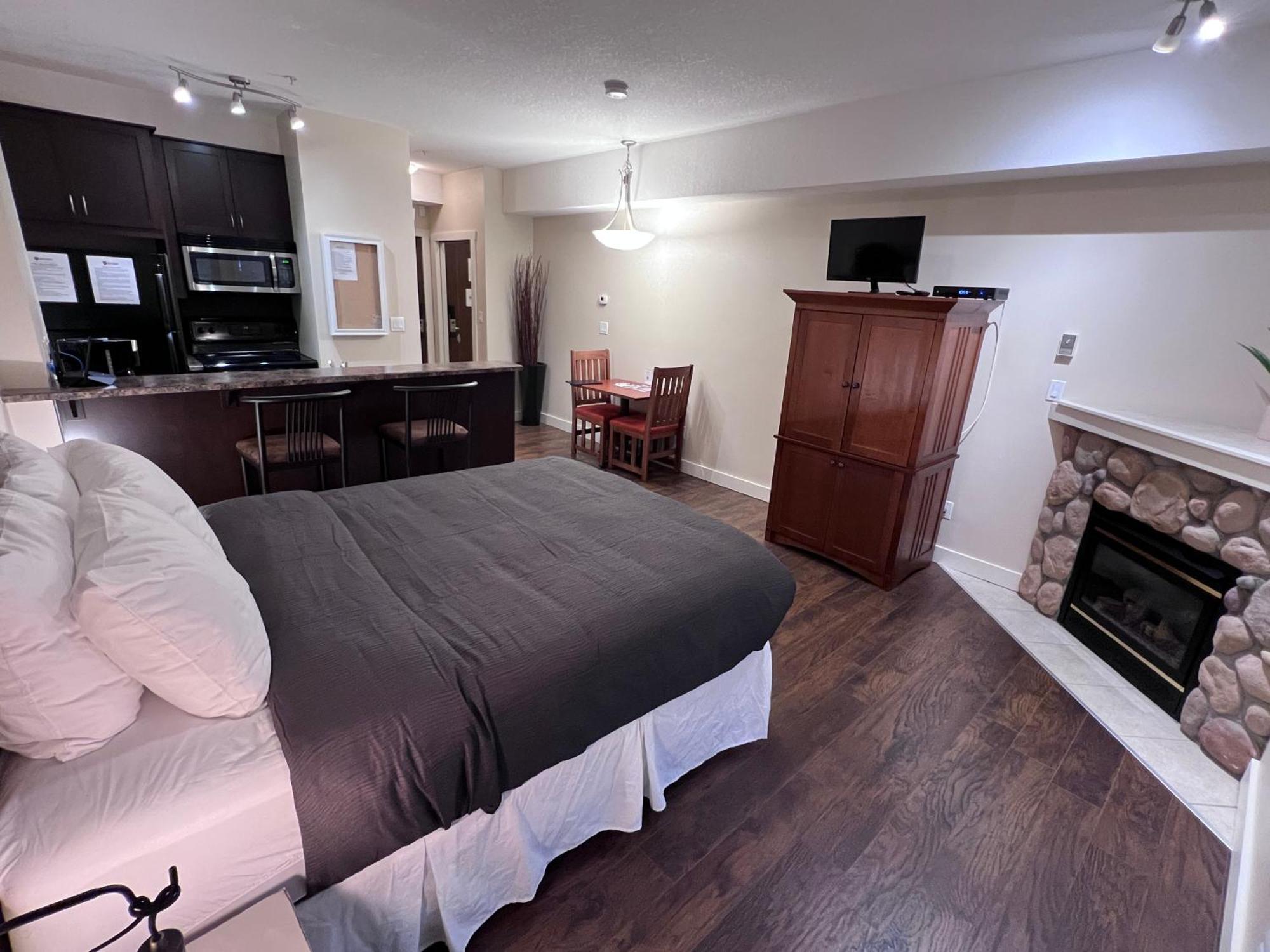 Silver Rock Condominiums By Fernie Central Reservations Exteriör bild