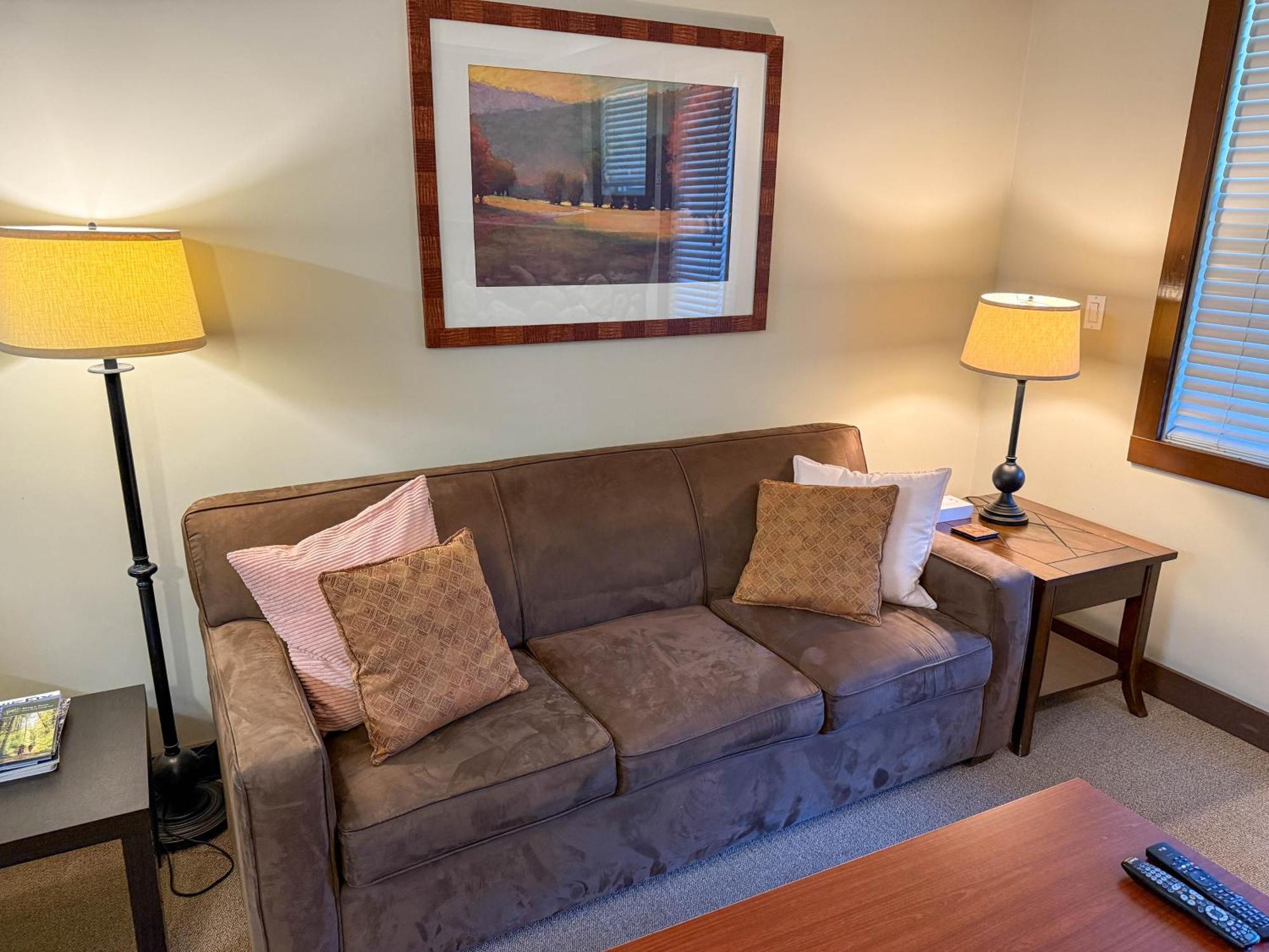 Silver Rock Condominiums By Fernie Central Reservations Rum bild